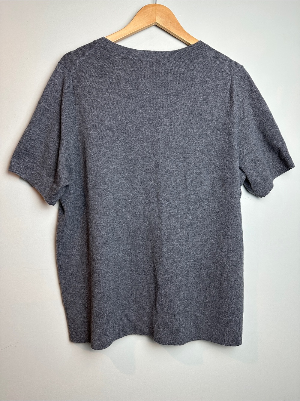 Lands' End Cashmere 100% Gray Short Sleeve Crewneck Tee Women’s minimalist - Picture 7 of 7